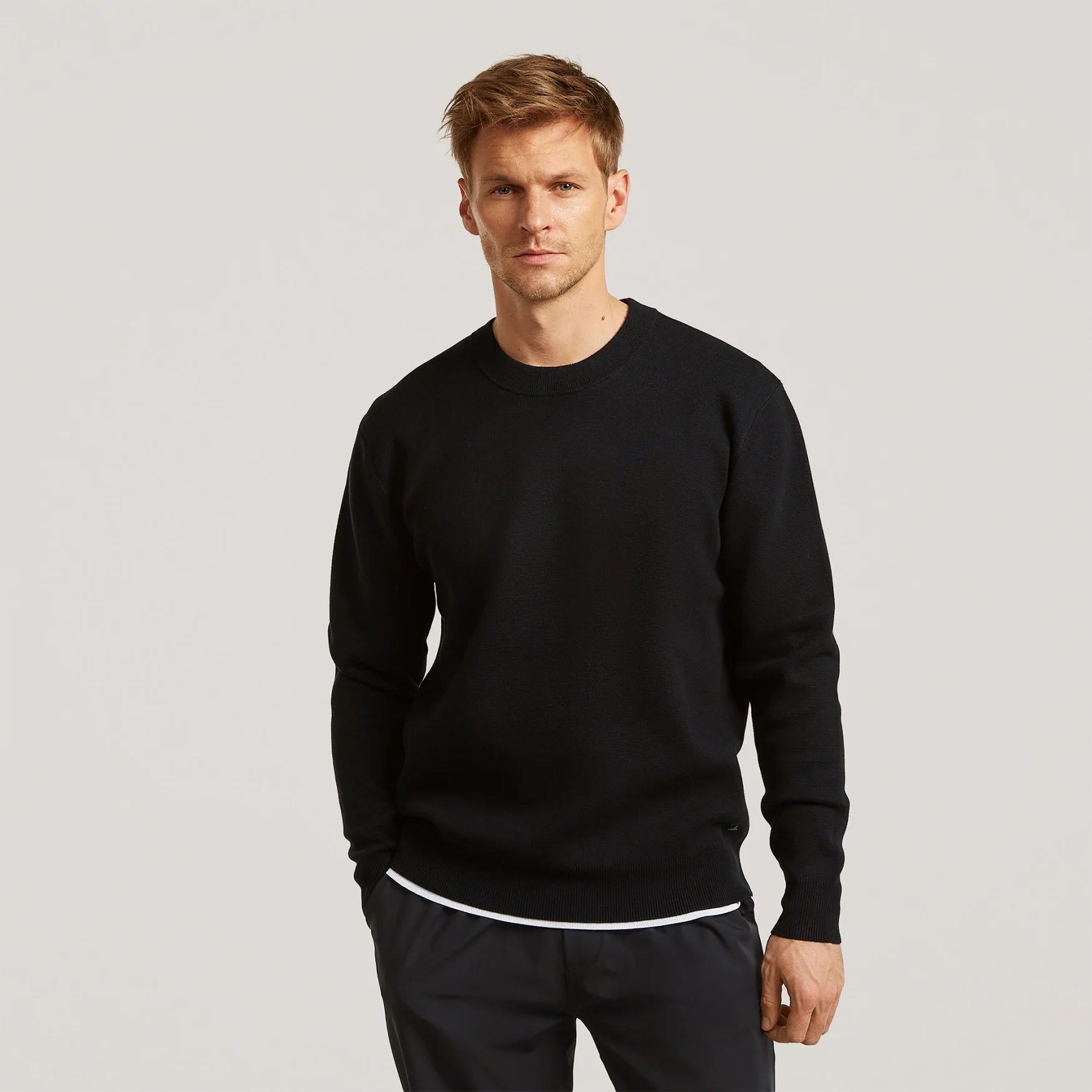 HAMPTON | Pure Black - Image 3